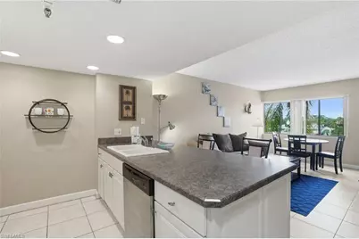 3170 Matecumbe Key Rd #127, Punta Gorda, FL 33955 - Photo 5