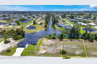 2108 NW 21st St, Cape Coral, FL 33993 - Photo 5