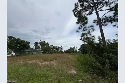 1055 Manta Ave S, Lehigh Acres, FL 33974 - Photo 3