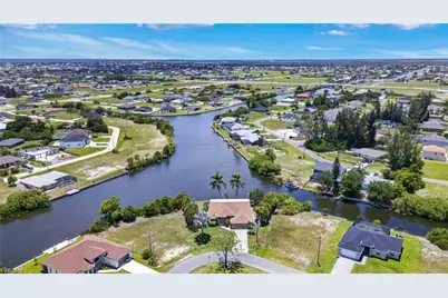 2746 NW 10th St, Cape Coral, FL 33993 - Photo 11