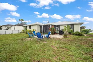 2017 NW 7th St, Cape Coral, FL 33993 - Photo 25