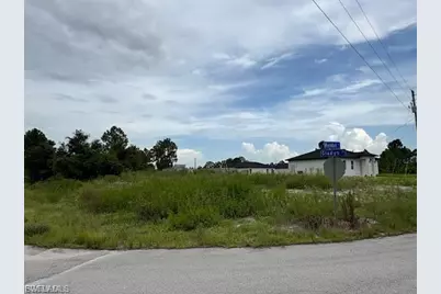 705 Randall Ave E, Lehigh Acres, FL 33974 - Photo 3