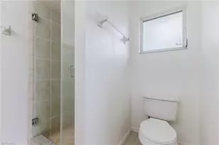 1729 NE 22nd St, Cape Coral, FL 33909 - Photo 13