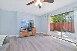 1520 Park Meadows Dr, Fort Myers, FL 33907 - Photo 9
