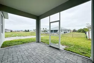 512 NW 25th Ave, Cape Coral, FL 33993 - Photo 35