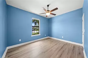 3685 E Hampton Cir, Alva, FL 33920 - Photo 5