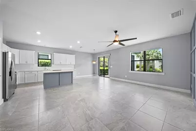 3685 E Hampton Cir, Alva, FL 33920 - Photo 11