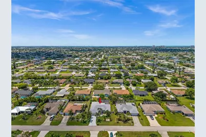 240 SW 37th Ln, Cape Coral, FL 33914 - Photo 47