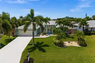 240 SW 37th Ln, Cape Coral, FL 33914 - Photo 43