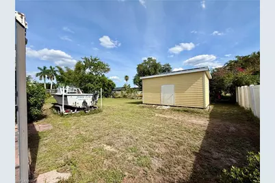 1204 SE 15th St, Cape Coral, FL 33990 - Photo 23