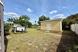 1204 SE 15th St, Cape Coral, FL 33990 - Photo 23