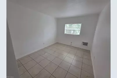 2452 Stella St #105, Fort Myers, FL 33901 - Photo 3