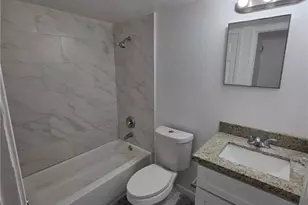 2452 Stella St, Fort Myers, FL 33901 - Photo 5