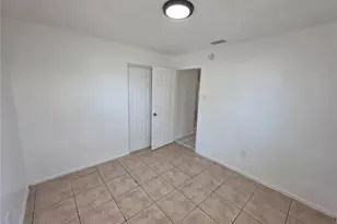 5426 Sago Ave, Fort Myers, FL 33907 - Photo 5