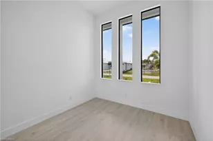 121 NW 35th Pl, Cape Coral, FL 33993 - Photo 7