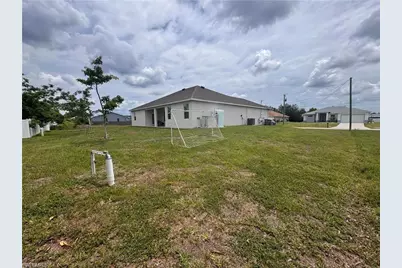 1820 NW 19th Ave, Cape Coral, FL 33993 - Photo 5