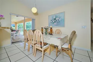 2817 SW 43rd St, Cape Coral, FL 33914 - Photo 5