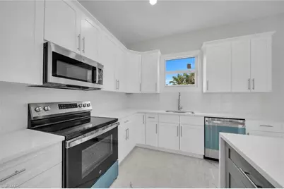 2715 10th St W, Lehigh Acres, FL 33971 - Photo 9
