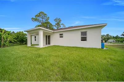 2715 10th St W, Lehigh Acres, FL 33971 - Photo 27