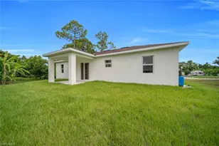 2715 10th St W, Lehigh Acres, FL 33971 - Photo 27
