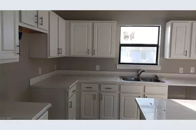 934 Marilyn Ave S, Lehigh Acres, FL 33974 - Photo 11