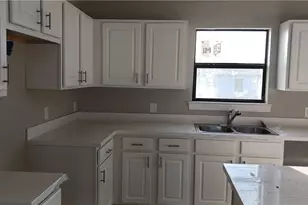 934 Marilyn Ave S, Lehigh Acres, FL 33974 - Photo 11