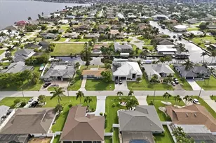 2540 SE 25th Ave, Cape Coral, FL 33904 - Photo 5