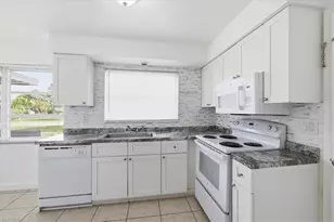 2540 SE 25th Ave, Cape Coral, FL 33904 - Photo 23