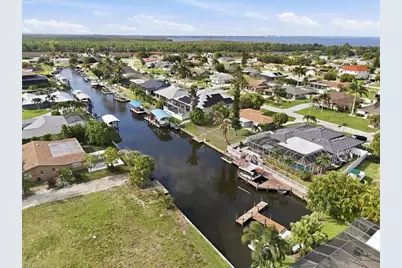 2540 SE 25th Ave, Cape Coral, FL 33904 - Photo 13