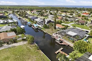 2540 SE 25th Ave, Cape Coral, FL 33904 - Photo 13