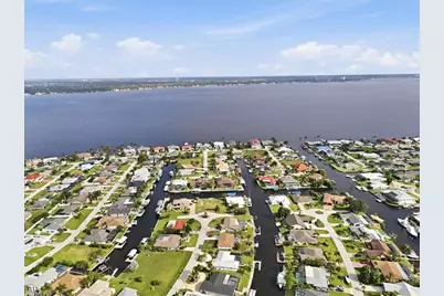 2540 SE 25th Ave, Cape Coral, FL 33904 - Photo 9