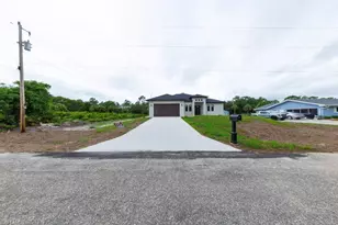 615 Broadway Ave, Lehigh Acres, FL 33972 - Photo 7