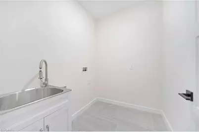 1426 SE 43rd Ter, Cape Coral, FL 33904 - Photo 21