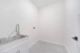 1426 SE 43rd Terrace, Cape Coral, FL 33904 - Photo 21