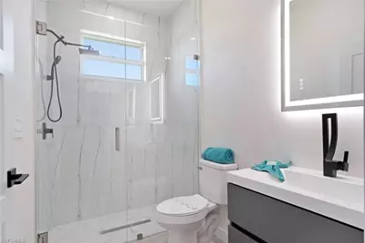 1426 SE 43rd Ter, Cape Coral, FL 33904 - Photo 31