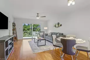 170 Turtle Lake Ct, Naples, FL 34105 - Photo 9