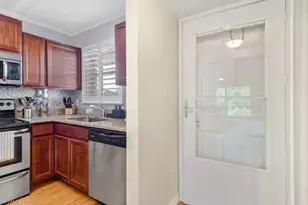 170 Turtle Lake Ct, Naples, FL 34105 - Photo 11