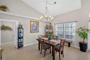 527 SW 40th Terrace, Cape Coral, FL 33914 - Photo 11