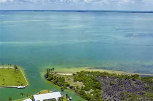 905 Marina Villas, Captiva, FL 33924 - Photo 3