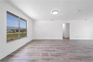 1331 NE 12th Ave, Cape Coral, FL 33909 - Photo 5