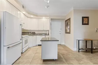 2825 Palm Beach Blvd #203, Fort Myers, FL 33916 - Photo 5