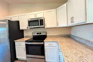1173 E Benbow Cir, Labelle, FL 33935 - Photo 13