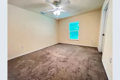 1173 E Benbow Cir, Labelle, FL 33935 - Photo 21
