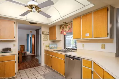 532 SE 33rd St, Cape Coral, FL 33904 - Photo 15