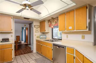532 SE 33rd St, Cape Coral, FL 33904 - Photo 15