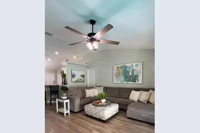 12711 Pineforest Way E, Largo, FL 33773 - Photo 11