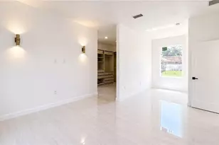 2931 16th Ave NE, Naples, FL 34120 - Photo 13