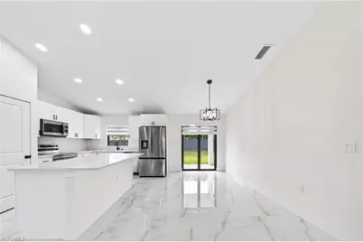 1513 NE 13th Ave, Cape Coral, FL 33909 - Photo 7