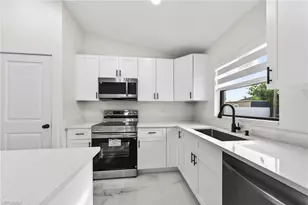 1513 NE 13th Ave, Cape Coral, FL 33909 - Photo 11