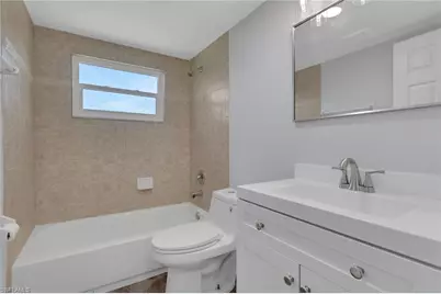 22/ 24 NW 15th Pl, Cape Coral, FL 33993 - Photo 19